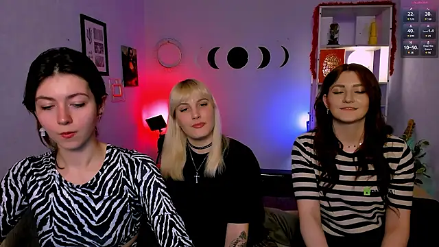 kitniss dreamy online show from March 19, 12:25 am