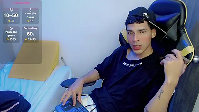 Snapshot of yankees_ chatting on September 10, 3:50 am yankees online show from September 10, 3:50 am