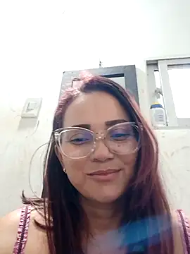 Snapshot of Amanda39 chatting on October 12, 2:05 pm Amanda39 online show from October 12, 2:05 pm