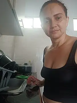 Snapshot of Amanda39 chatting on June 3, 8:14 pm Amanda39 online show from June 3, 8:14 pm