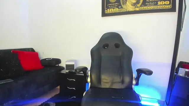 lucas manzon online show from December 1, 2:44 pm