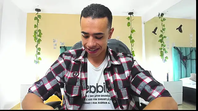 Muscle Scott online show from October 25, 12:34 pm