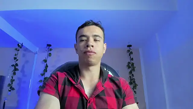 Muscle Scott online show from February 5, 1:16 pm