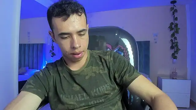 Muscle Scott online show from February 7, 7:17 pm