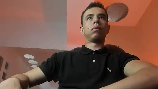 Muscle Scott online show from February 10, 7:18 pm