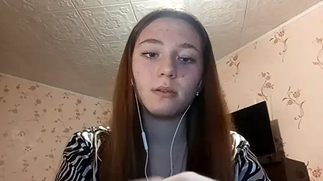 Sophiecuttie online show from September 19, 3:24 pm