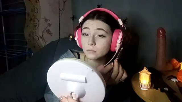 Snapshot of Sophiecuttie chatting on November 2, 3:14 pm Sophiecuttie online show from November 2, 3:14 pm