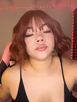 Dakota-Lona online show from May 4, 10:06 pm