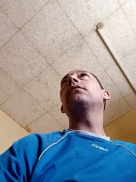 Snapshot of frederic198 chatting on July 17, 11:39 am frederic198 online show from July 17, 11:39 am