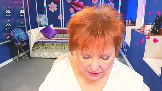 Kira Kenett online show from February 9, 5:55 am