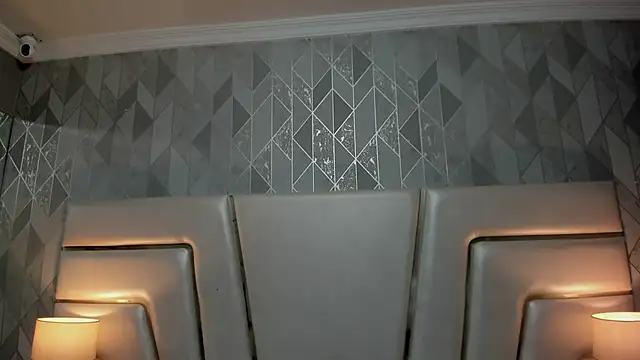 HatsaJones online show from March 6, 3:58 am