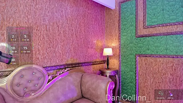 DaniCollinn  online show from October 4, 7:34 pm