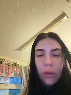 valentinalamont online show from October 13, 6:24 am