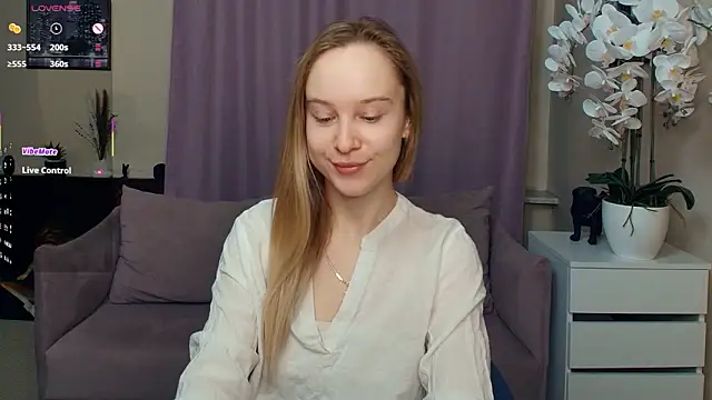 SoonMoor online show from March 6, 6:48 pm