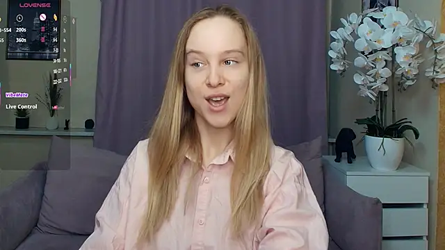 SoonMoor online show from March 16, 6:34 pm