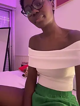 ebonysweetyy online show from September 15, 1:22 pm