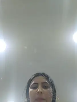 Snapshot of Rumy_2005 chatting on January 19, 11:03 am Rumy 2005 online show from January 19, 11:03 am