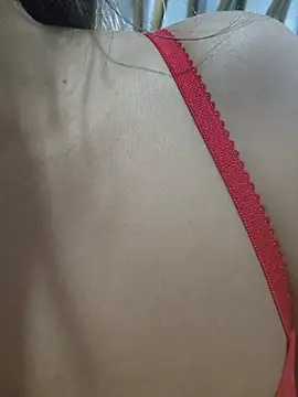 Snapshot of Rumy_2005 chatting on February 16, 11:17 am Rumy 2005 online show from February 16, 11:17 am