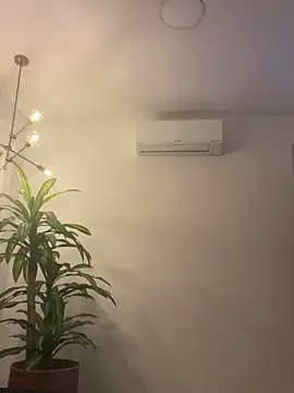 TiffanyyLam online show from November 2, 11:12 am