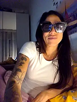 sexy7883 online show from November 15, 6:22 am