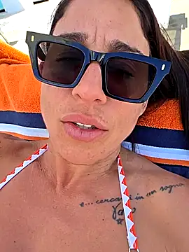 Snapshot of sexy7883 chatting on June 9, 12:17 pm sexy7883 online show from June 9, 12:17 pm