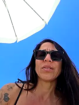 Snapshot of sexy7883 chatting on June 17, 12:29 pm sexy7883 online show from June 17, 12:29 pm