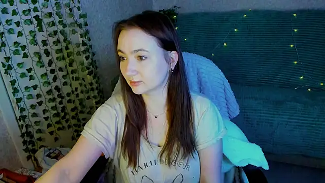 Snapshot of Micky_Wood chatting on June 29, 5:57 pm Micky Wood online show from June 29, 5:57 pm