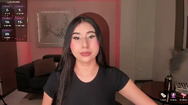 Snapshot of MayaMoretti_ chatting on June 6, 8:24 pm MayaMoretti online show from June 6, 8:24 pm