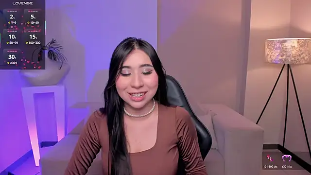 Snapshot of MayaMoretti_ chatting on July 6, 7:27 pm MayaMoretti online show from July 6, 7:27 pm
