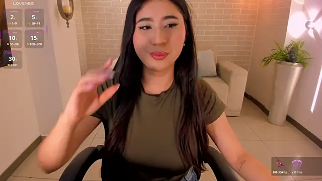 Snapshot of MayaMoretti_ chatting on July 30, 8:52 pm MayaMoretti online show from July 30, 8:52 pm