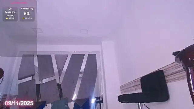 Snapshot of shantal_chocolet chatting on November 9, 9:13 pm shantal chocolet online show from November 9, 9:13 pm