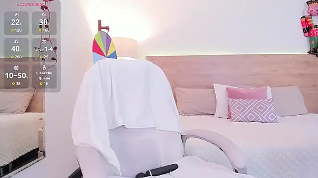 GinebraBrown online show from December 18, 6:36 pm