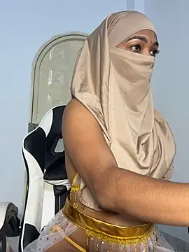 Snapshot of Yuli_arabic chatting on May 3, 6:36 pm Yuli arabic online show from May 3, 6:36 pm