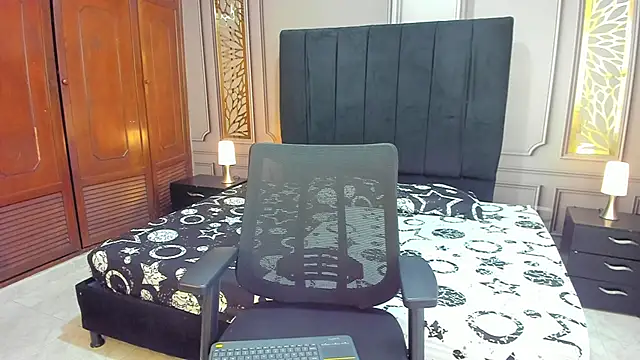 Snapshot of Ivy_rae_xxx chatting on October 16, 2:40 pm Ivy rae xxx online show from October 16, 2:40 pm