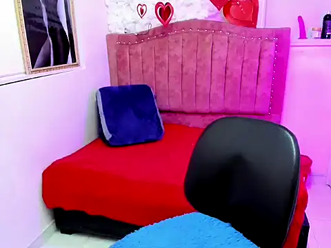 Snapshot of Britney_thx chatting on September 19, 10:32 pm Britney thx online show from September 19, 10:32 pm