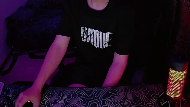 Snapshot of xXxHARDPORNxXx chatting on May 31, 7:59 pm xXxHARDPORNxXx online show from May 31, 7:59 pm