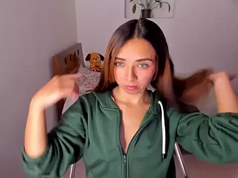 Snapshot of megan_doll2123 chatting on November 28, 7:49 pm megan doll2123 online show from November 28, 7:49 pm