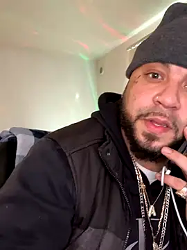 Snapshot of Brownroyal chatting on October 7, 11:46 pm Brownroyal online show from October 7, 11:46 pm