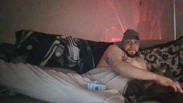 Snapshot of Brownroyal chatting on October 12, 3:22 pm Brownroyal online show from October 12, 3:22 pm