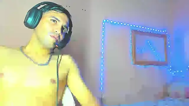 mister stri online show from April 10, 7:40 pm