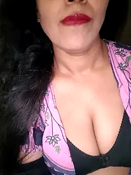 Snapshot of Deepa_Sharma143 chatting on September 18, 6:48 am Deepa Sharma143 online show from September 18, 6:48 am