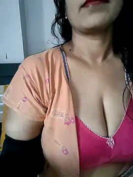 Snapshot of Deepa_Sharma143 chatting on November 3, 2:02 am Deepa Sharma143 online show from November 3, 2:02 am