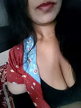 Snapshot of Deepa_Sharma143 chatting on November 13, 1:59 am Deepa Sharma143 online show from November 13, 1:59 am