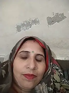 Snapshot of Hot_liya54 chatting on June 15, 7:54 am Hot liya54 online show from June 15, 7:54 am