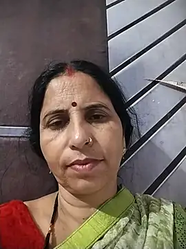 Snapshot of Hot_liya54 chatting on June 21, 11:29 pm Hot liya54 online show from June 21, 11:29 pm