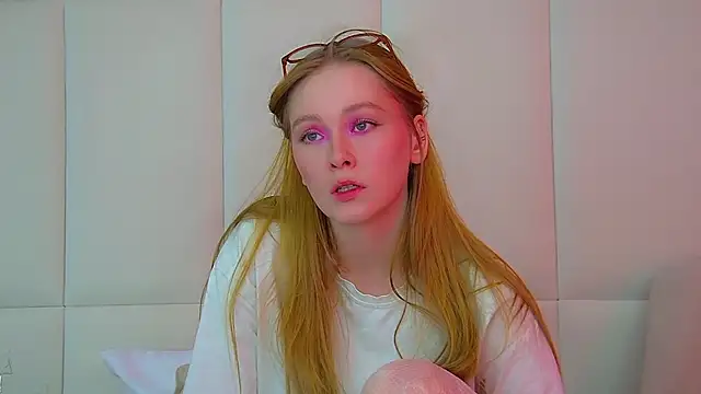 AgataFoxley online show from November 30, 6:28 am