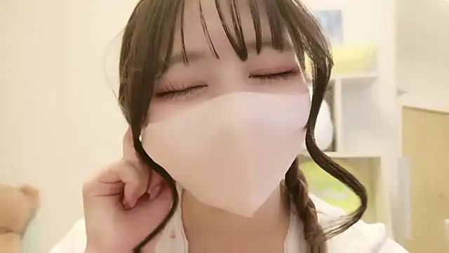 Snapshot of JP_Momo_o0 chatting on September 10, 7:19 am JP Momo o0 online show from September 10, 7:19 am