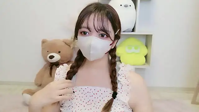 Snapshot of JP_Momo_o0 chatting on November 11, 10:48 am JP Momo o0 online show from November 11, 10:48 am