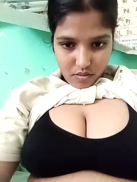 Snapshot of Palak-Sharma chatting on May 12, 5:15 am Palak-Sharma online show from May 12, 5:15 am