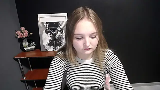 Mystic nikole online show from October 22, 12:16 pm